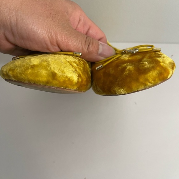 Sam Edelman Felicia Yellow Crushed Velvet Size 8 fall Burned Velvet Core - Picture 6 of 6
